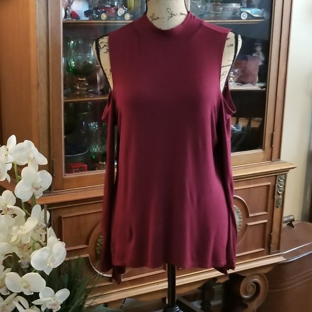 Sweet tea's burgandy cold shoulder long sleeve T L